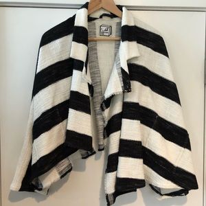 Anntian striped asymmetrical cropped cardigan